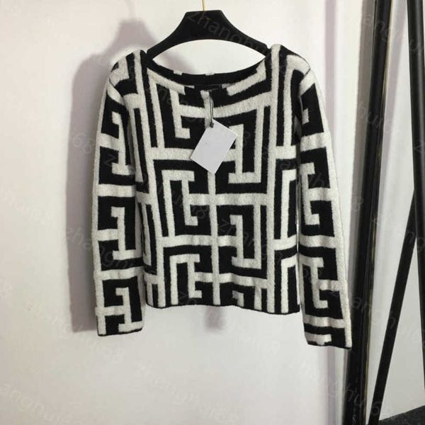23ss womens designer clothing women sweater maze-checked pattern line neck long sleeve sweater wool knit womens clothing a1, White;black
23ss womens designer clothing women sweater maze-checked pattern line neck long sleeve sweater wool knit womens clothing a1, White;black