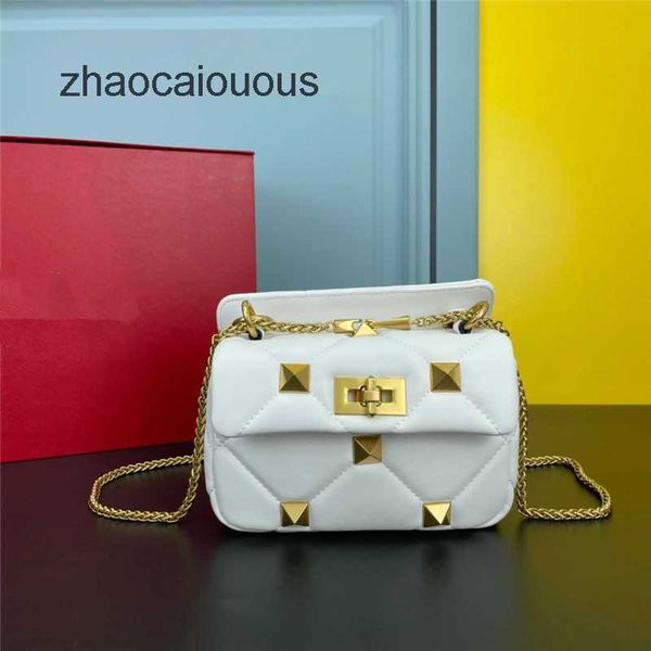 handbags valentins crossbody bags beach fashionable designer luxury handbags classic leather bag large rivet diamond portable small style ha
handbags valentins crossbody bags beach fashionable designer luxury handbags classic leather bag large rivet diamond portable small style ha
