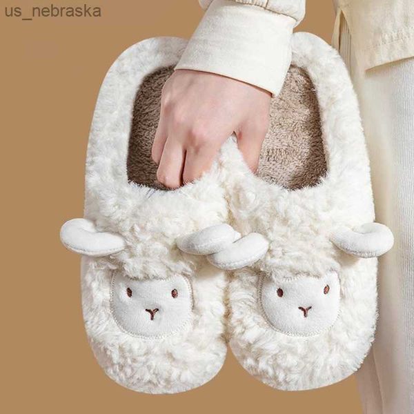 cute sheep plush slippers female autumn and winter nonslip home plush women warm couple cartoon slippers cotton slippers l230518, Black;grey
cute sheep plush slippers female autumn and winter nonslip home plush women warm couple cartoon slippers cotton slippers l230518, Black;grey