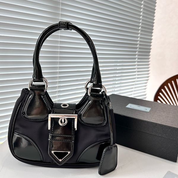 designer handbag underarm bag shoulder crossbody bag metal triangle classic metal letters detachable adjustable shoulder strap women bags fa
designer handbag underarm bag shoulder crossbody bag metal triangle classic metal letters detachable adjustable shoulder strap women bags fa