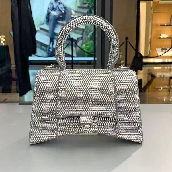 mini genuine leather diamond summer bags designer womens hourglass mens clutch bag handle cross body luxury gym tote hand bag wallets city s
mini genuine leather diamond summer bags designer womens hourglass mens clutch bag handle cross body luxury gym tote hand bag wallets city s