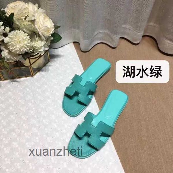 sandal shoes bear 2023 slipper oran baida designer slippers women's summer color matching leatflat sandals for tourism litchi pattern b
sandal shoes bear 2023 slipper oran baida designer slippers women's summer color matching leatflat sandals for tourism litchi pattern b