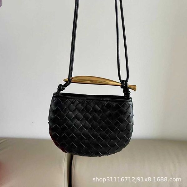 designer bag vnenat 2023 bot v summer designer bag ladies for botacet woman bags new genuine leather hand woven tiktok sardine bag zhonggang
designer bag vnenat 2023 bot v summer designer bag ladies for botacet woman bags new genuine leather hand woven tiktok sardine bag zhonggang