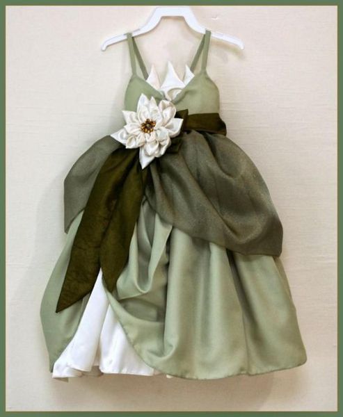 army green spaghetti flower girl dresses for wedding 2017 handmade flower ruffles beaded girls pageant gowns custom made kids form1149550, White;blue
army green spaghetti flower girl dresses for wedding 2017 handmade flower ruffles beaded girls pageant gowns custom made kids form1149550, White;blue