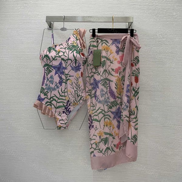 23ss skirt set womens designer clothing irregular ruffled patchwork one-piece swimsuit one-piece wrap strap long half-skirt beach skirt sets, White
23ss skirt set womens designer clothing irregular ruffled patchwork one-piece swimsuit one-piece wrap strap long half-skirt beach skirt sets, White