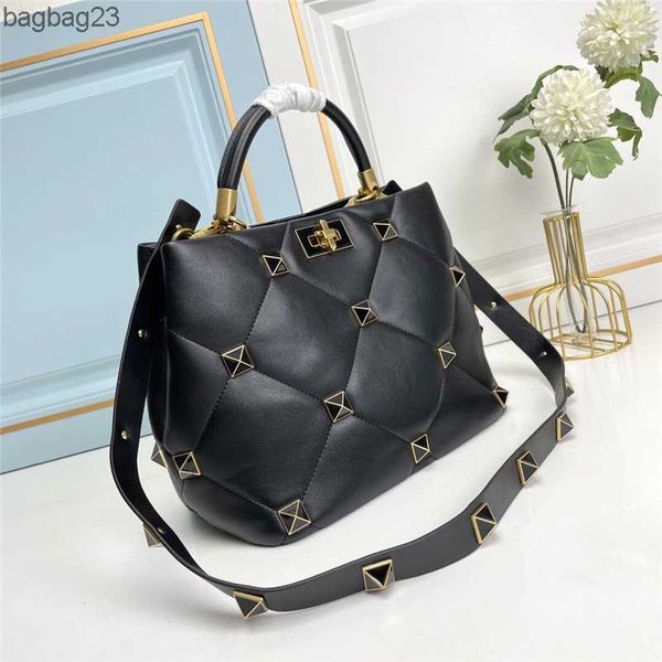 valentiino purse style designer crossbody bags bucket rivet grid one shoulder bag small square lady fashion handheld genuine leather women&#
valentiino purse style designer crossbody bags bucket rivet grid one shoulder bag small square lady fashion handheld genuine leather women&#