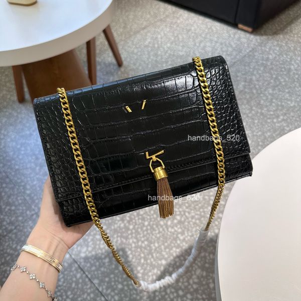 paris brand handbags for women shoulder bags chain tassel small alligator patent leather wallets ladies clutch bags fashion females bags new
paris brand handbags for women shoulder bags chain tassel small alligator patent leather wallets ladies clutch bags fashion females bags new