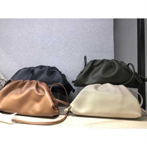 botte bag venetes pouch cloud bag mini dumpling bag cross bag soft leather women's bag bokq
botte bag venetes pouch cloud bag mini dumpling bag cross bag soft leather women's bag bokq