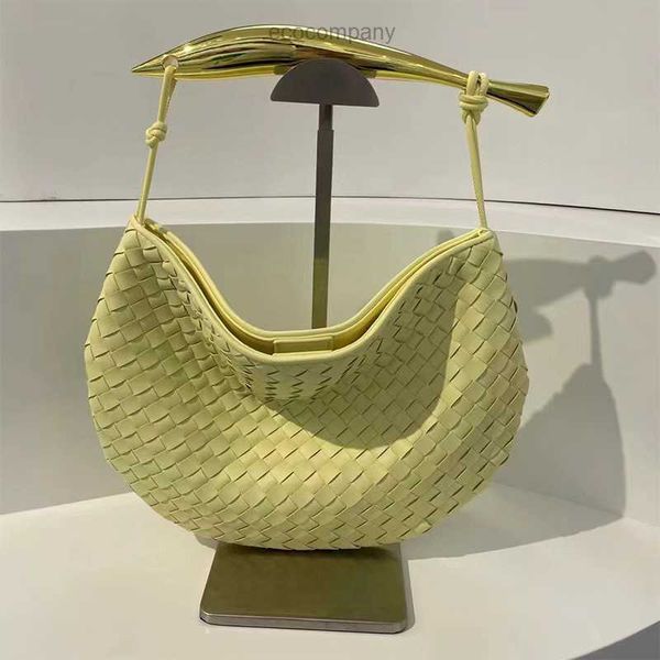 woven designer sardine bag handbag new small design women's leather versatile high-grade metal handle dumpling eohh
woven designer sardine bag handbag new small design women's leather versatile high-grade metal handle dumpling eohh