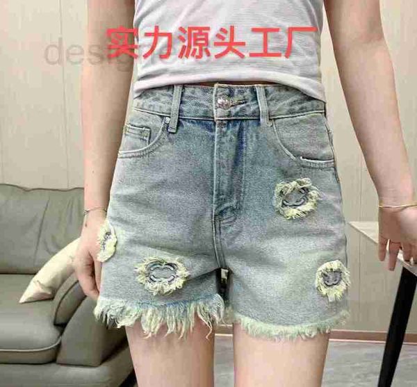 women's shorts designer high end women clothing 2023 summer new high waisted fringed floral design straight leg pants slimming denim sh, White;black
women's shorts designer high end women clothing 2023 summer new high waisted fringed floral design straight leg pants slimming denim sh, White;black