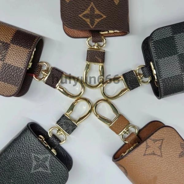 fashion designer pu leather car keychain classic exquisite luxury key case keyring zinc alloy letter lanyard metal jewelry accessories, Silver
fashion designer pu leather car keychain classic exquisite luxury key case keyring zinc alloy letter lanyard metal jewelry accessories, Silver