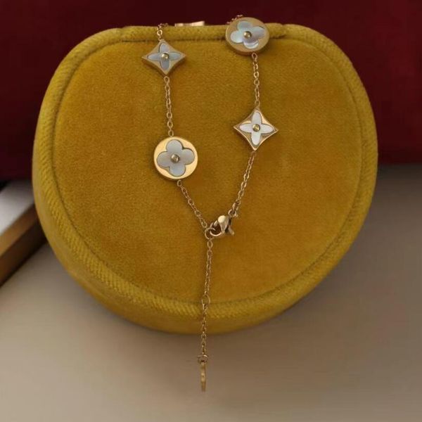 fashion classic 4/four leaf clover charm bracelets bangle chain 18k gold agate shell mother-of-pearl for women&girl wedding mother' day, Golden;silver
fashion classic 4/four leaf clover charm bracelets bangle chain 18k gold agate shell mother-of-pearl for women&girl wedding mother' day, Golden;silver