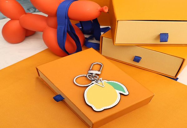 keychain luxury designer full letter keys pendant silver key buckle classic plant lemon genuine leather keychains orn9597656, Slivery;golden
keychain luxury designer full letter keys pendant silver key buckle classic plant lemon genuine leather keychains orn9597656, Slivery;golden