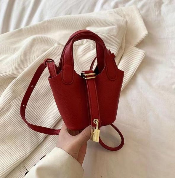 handbag women039s tote bag shopping quality shoulder singlesided g real leather handbag gy9999047404, Black
handbag women039s tote bag shopping quality shoulder singlesided g real leather handbag gy9999047404, Black