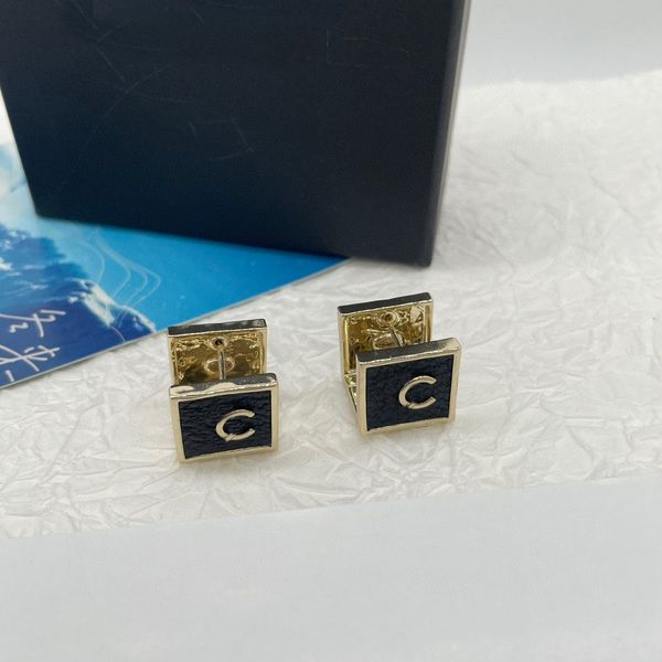 2023 luxury quality charm stud earring with black color in 18k gold plated have box stamp square shape design ps7306b, Golden
2023 luxury quality charm stud earring with black color in 18k gold plated have box stamp square shape design ps7306b, Golden