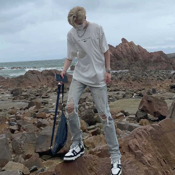 washed hole old torn jeans, men's slim fit, small feet, matching pants, high street vibe split micro flared pants, Blue
washed hole old torn jeans, men's slim fit, small feet, matching pants, high street vibe split micro flared pants, Blue