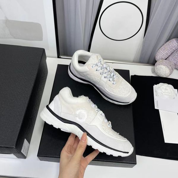 designer luxury men women casual shoes fabric suede effect calfskin nylon reflective sneakers velvet mixed fiber fashion clasical size 35-45, Black
designer luxury men women casual shoes fabric suede effect calfskin nylon reflective sneakers velvet mixed fiber fashion clasical size 35-45, Black