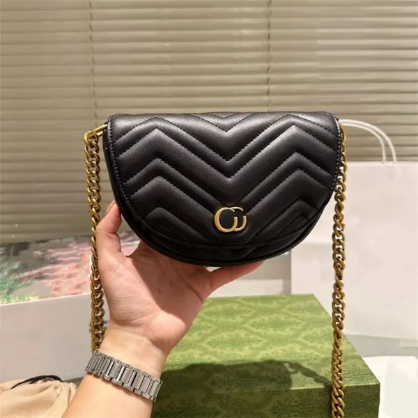 2023 mini 4 colors saddle bags designer bag saddles woman crossbody bag luxury cross body chain purse single shoulder leather letters
2023 mini 4 colors saddle bags designer bag saddles woman crossbody bag luxury cross body chain purse single shoulder leather letters