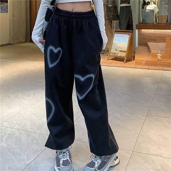 women's pants capris hip hop heart print sweatpants women korean streetwear fashion high waist casual trousers spring harajuku loose pa, Black;white
women's pants capris hip hop heart print sweatpants women korean streetwear fashion high waist casual trousers spring harajuku loose pa, Black;white