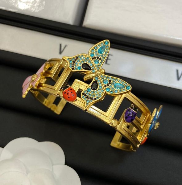 classic exquisite bangle bracelets bangle 18k gold plated brass diamond butterfly insect bracelet women lady fashion designer jewelry weddin, Black
classic exquisite bangle bracelets bangle 18k gold plated brass diamond butterfly insect bracelet women lady fashion designer jewelry weddin, Black