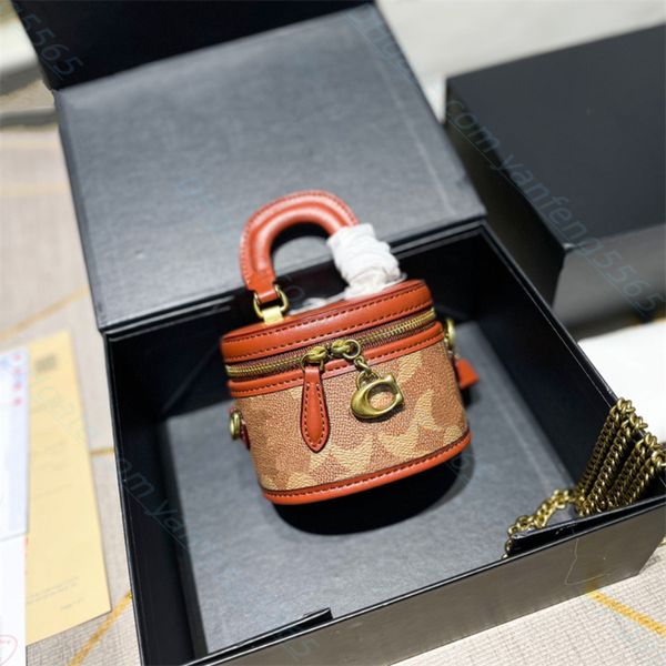 designed famous handbag chain cross body bags handbag woman classics shoulders bag mini logo printing cosmetic bags clutch totes hobo purses
designed famous handbag chain cross body bags handbag woman classics shoulders bag mini logo printing cosmetic bags clutch totes hobo purses