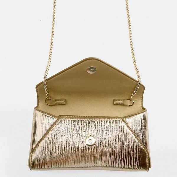 evening bags summer womens messenger bag luxury designer shoulder crossbody party glossy chain clutch handbag and purse 230720
evening bags summer womens messenger bag luxury designer shoulder crossbody party glossy chain clutch handbag and purse 230720