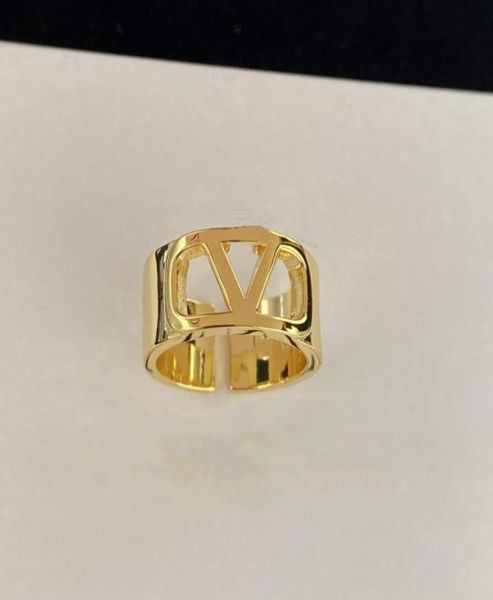 fashion designer ring gold ring luxury jewelry letter rings engagements for women love ring v brands necklaces with box whole 9815640, Slivery;golden
fashion designer ring gold ring luxury jewelry letter rings engagements for women love ring v brands necklaces with box whole 9815640, Slivery;golden