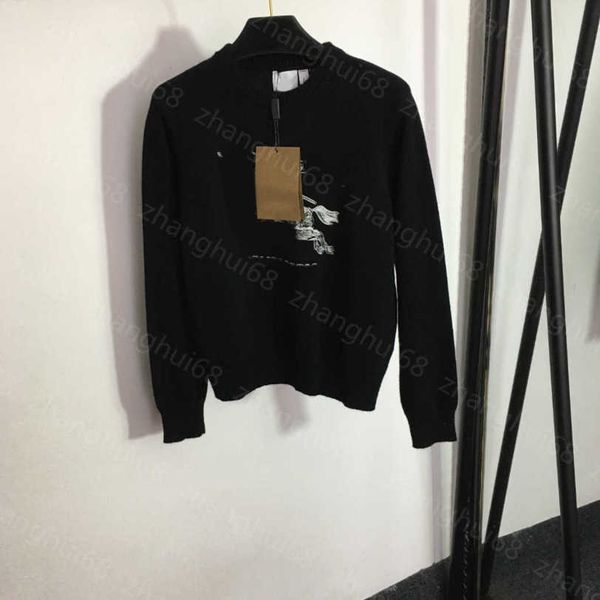23ss womens designer clothing women sweater knight warhorse embroidered design crewneck long-sleeved pullover sweater 100% cashmere sweater, White;black
23ss womens designer clothing women sweater knight warhorse embroidered design crewneck long-sleeved pullover sweater 100% cashmere sweater, White;black
