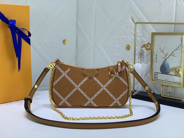 designer luxurys shoulder bags mini women's easy pouch on strap bags chain embossing leather m80166 crossbody purse
designer luxurys shoulder bags mini women's easy pouch on strap bags chain embossing leather m80166 crossbody purse