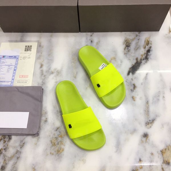 slipper foam runner men designer slide flip flops women loafer claquette slides new rubber flip flops floral brocade women men slipper flat, Black
slipper foam runner men designer slide flip flops women loafer claquette slides new rubber flip flops floral brocade women men slipper flat, Black