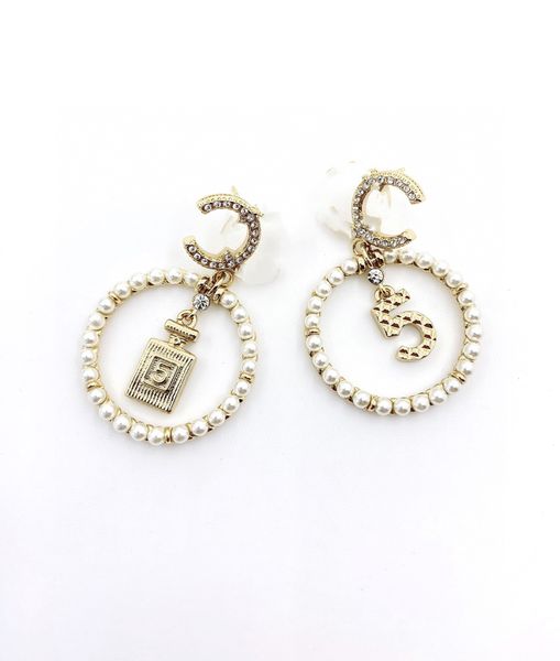 20style simple premium luxury desinger letter c delicate stud long dangle earrings pearl channel tassel crystal wedding party jewelry access, Golden;silver
20style simple premium luxury desinger letter c delicate stud long dangle earrings pearl channel tassel crystal wedding party jewelry access, Golden;silver