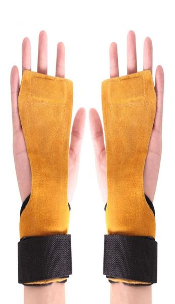 1 pair fitness safty pad antislip antirust hand grips pad palm protect wrist support wrap gloves training accessories new7045894, Black;red
1 pair fitness safty pad antislip antirust hand grips pad palm protect wrist support wrap gloves training accessories new7045894, Black;red