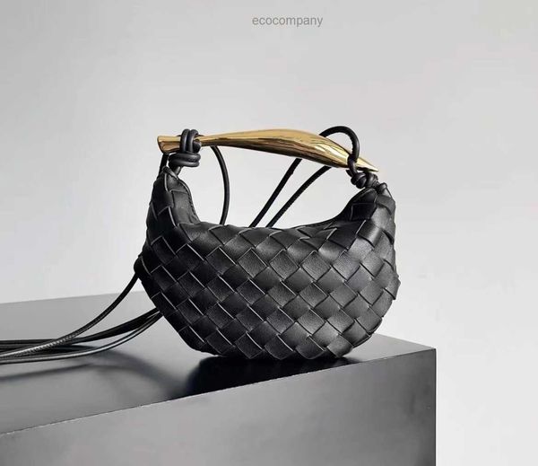 2023 designer genuine sardine new bag leather handbag woven metal dumpling one shoulder crossbody small e9pq
2023 designer genuine sardine new bag leather handbag woven metal dumpling one shoulder crossbody small e9pq