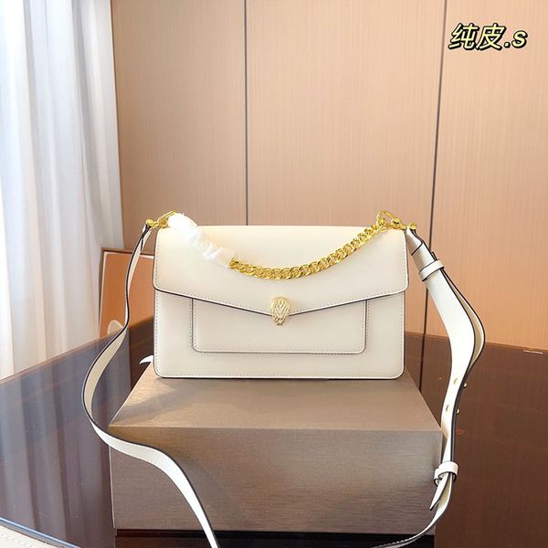 fashion snakehead chain handbag copper-plated calfskin material the most classic warm atmosphere 27x7x17cm with gift box packaging
fashion snakehead chain handbag copper-plated calfskin material the most classic warm atmosphere 27x7x17cm with gift box packaging