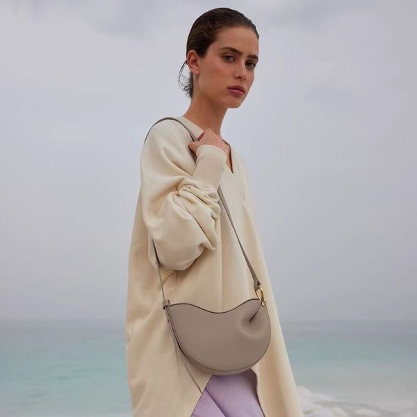 designer paris numero dix half-moon bag full-grain tonca textured suede calf leather tote luxury crossbody women hobo handbags mini shoulder
designer paris numero dix half-moon bag full-grain tonca textured suede calf leather tote luxury crossbody women hobo handbags mini shoulder