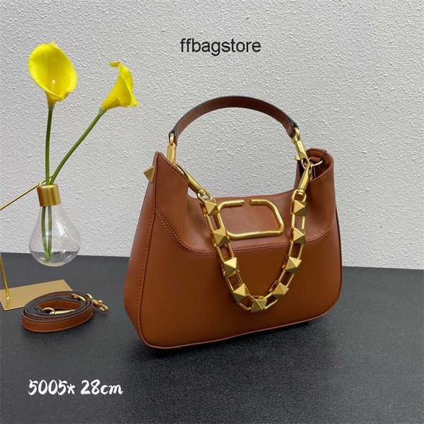purse letter outdoor chain lady buckle bag rivet valentinoz large bags metal women single evening shoulder underarm z6d5
purse letter outdoor chain lady buckle bag rivet valentinoz large bags metal women single evening shoulder underarm z6d5