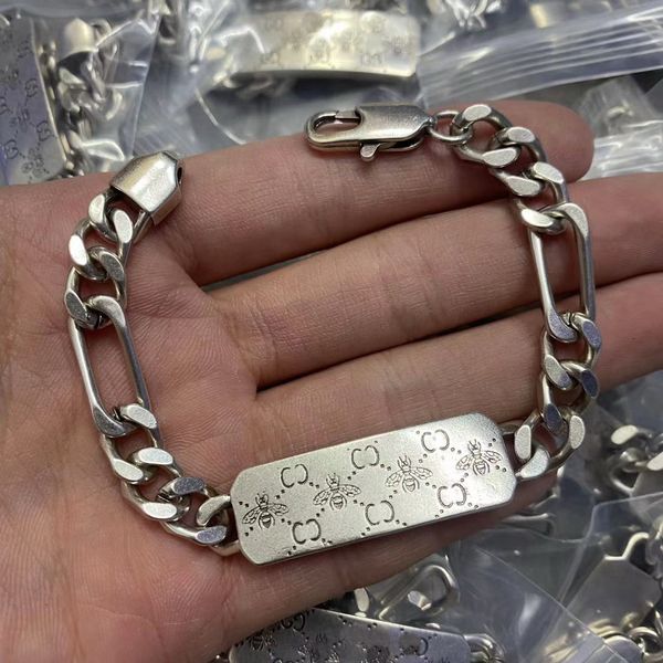 new plated silver bee charm cuban bracelet thick chain bangle designer women men fashion jewelry for men and women versatile bangles designe, Black
new plated silver bee charm cuban bracelet thick chain bangle designer women men fashion jewelry for men and women versatile bangles designe, Black