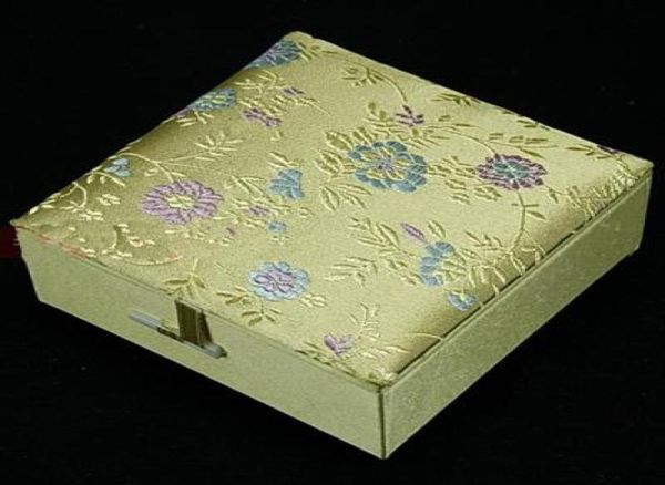 silk brocade jewellery gift boxes square cotton filled keepsake box high end bangle bracelets box 2pcslot mix color 4170388, Black;white
silk brocade jewellery gift boxes square cotton filled keepsake box high end bangle bracelets box 2pcslot mix color 4170388, Black;white