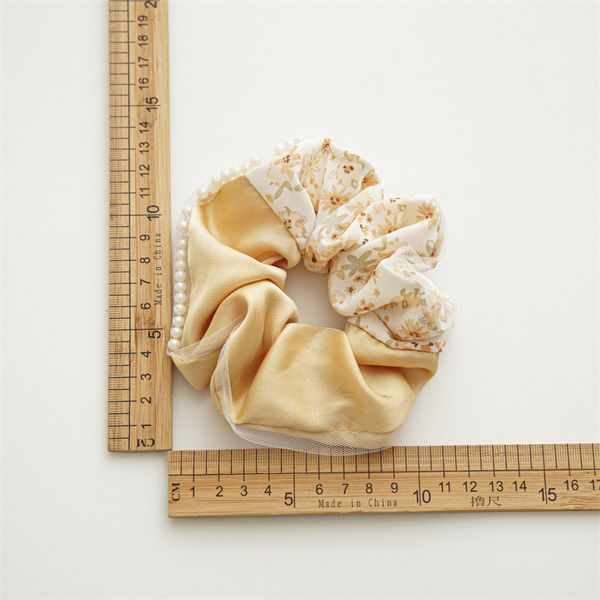 fashion blogger designer jewelry sweet summer color matching floral fabric satin large intestine hair loop fabric loop women's versatil, Golden;silver
fashion blogger designer jewelry sweet summer color matching floral fabric satin large intestine hair loop fabric loop women's versatil, Golden;silver