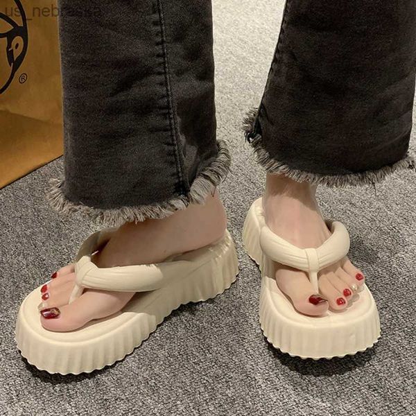 women' platform flip flops 2023 summer new fashion open toe nonslip casual slippers for women outdoor ladies slides shoes, Black;grey
women' platform flip flops 2023 summer new fashion open toe nonslip casual slippers for women outdoor ladies slides shoes, Black;grey
