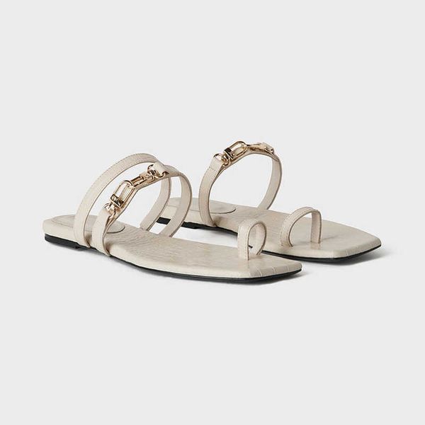 toteme ins black crocodile patterned flat bottom flip flops for casual and versatile use. new spring/summer 2023 beach sandals
toteme ins black crocodile patterned flat bottom flip flops for casual and versatile use. new spring/summer 2023 beach sandals