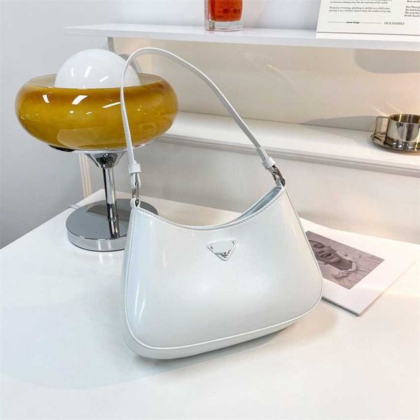 68% off 2023 new bagbag designer underarm niche women's large capacity bag vintage foreign style handbag white patent leather premium
68% off 2023 new bagbag designer underarm niche women's large capacity bag vintage foreign style handbag white patent leather premium