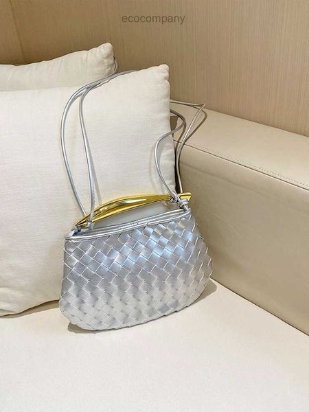 woven bag handbag silver hand designer 2023 sardine new niche design metal single shoulder messenger wsse
woven bag handbag silver hand designer 2023 sardine new niche design metal single shoulder messenger wsse