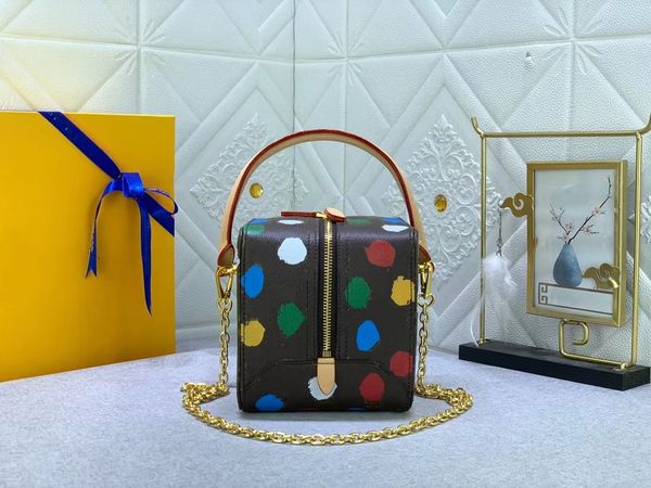 famous designer women's classic luxury leather printing process presents subtle three-dimensional texture for creative designwrapping a
famous designer women's classic luxury leather printing process presents subtle three-dimensional texture for creative designwrapping a