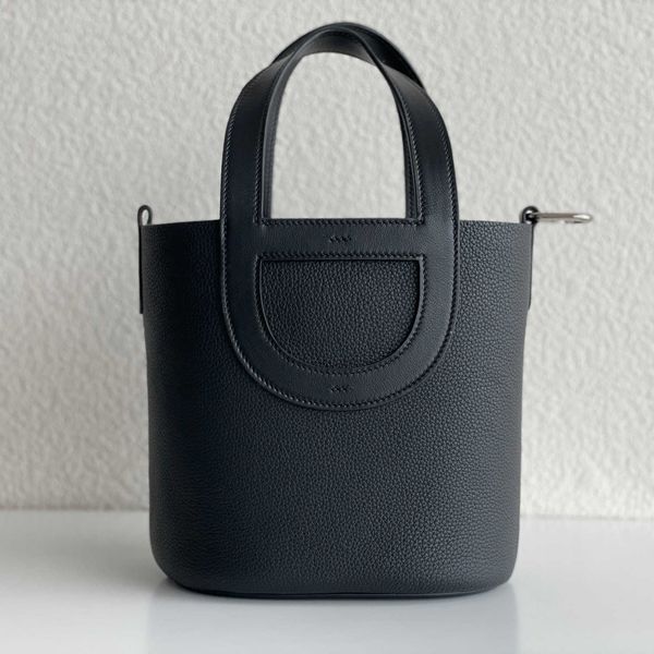 original luxury picotin lock bag new 2023 handmade wax thread pig nose vegetable basket tc cowhide fashion versatile handbag water bucket fe
original luxury picotin lock bag new 2023 handmade wax thread pig nose vegetable basket tc cowhide fashion versatile handbag water bucket fe