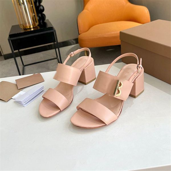 fashion sandals 2023 qq women's high heels the latest styles to wear comfortable letter logo summer casual student sandals 01-05, Black
fashion sandals 2023 qq women's high heels the latest styles to wear comfortable letter logo summer casual student sandals 01-05, Black