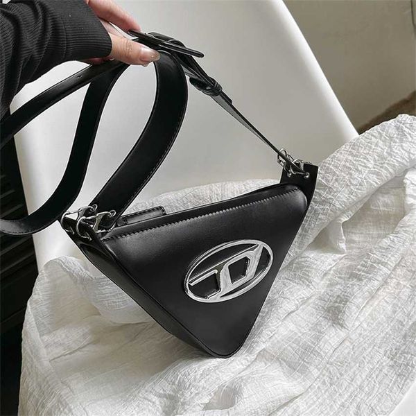 66% off 2023 new bag designer trendy new bags solid color crossbody small women's shoulder triangle bag
66% off 2023 new bag designer trendy new bags solid color crossbody small women's shoulder triangle bag