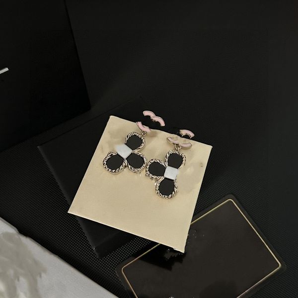 20style luxury brand designers letters stud channel geometric women long crystal pearl earring bride wedding party jewerlry ax34c, Golden;silver
20style luxury brand designers letters stud channel geometric women long crystal pearl earring bride wedding party jewerlry ax34c, Golden;silver