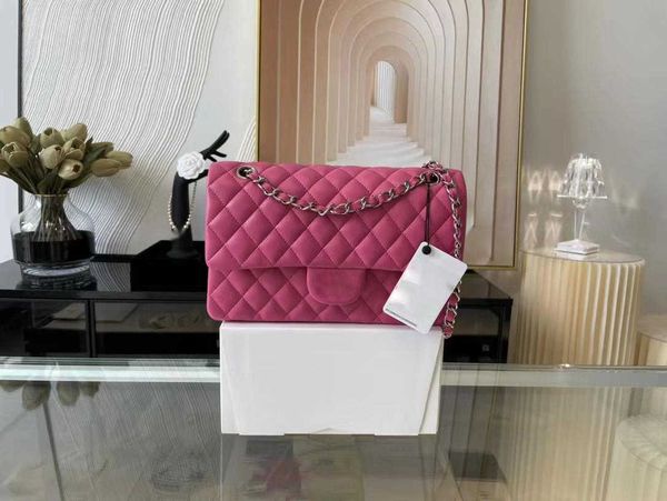 channel cf 25cm spring and summer bag all steel light gold and light silver metal very feminine and elegant sales champion italian original
channel cf 25cm spring and summer bag all steel light gold and light silver metal very feminine and elegant sales champion italian original