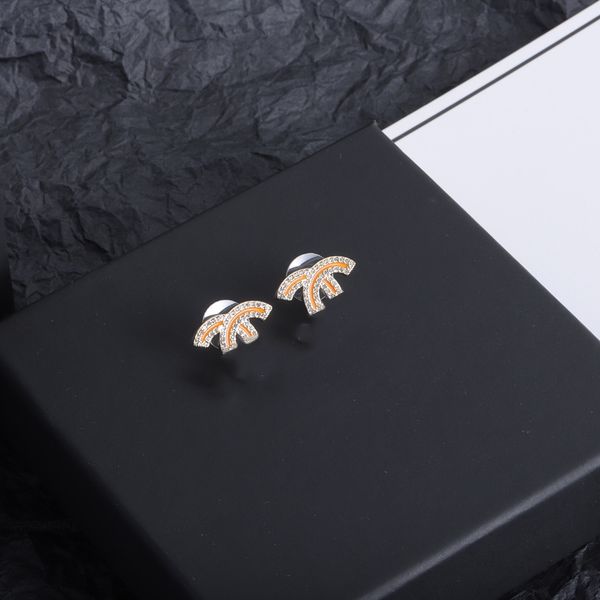 earrings stud designer jewelry shiny charm earing diamond earring hoop jewlery designer for women luxury, Golden;silver
earrings stud designer jewelry shiny charm earing diamond earring hoop jewlery designer for women luxury, Golden;silver